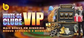 Pengguna mengakses konten sepak bola dan bulutangkis melalui platform hiburan digital kakekjp